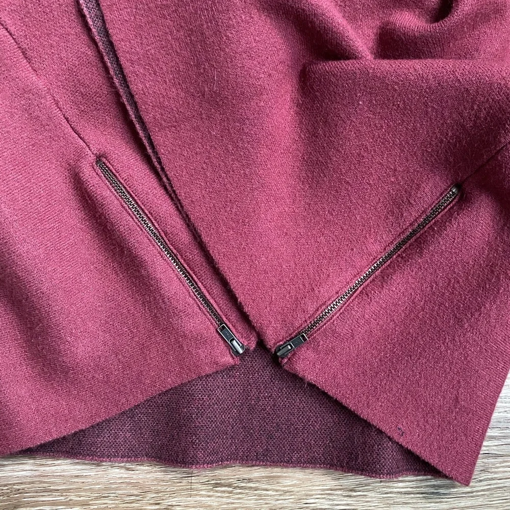 Nanette Lepore Nylon Blend Side Zipper Pullover Crew Neck Burgundy Sweater Large - Picture 6 of 7